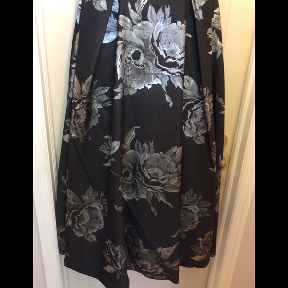 Prom or MOB Gown - Picture 9 of 16